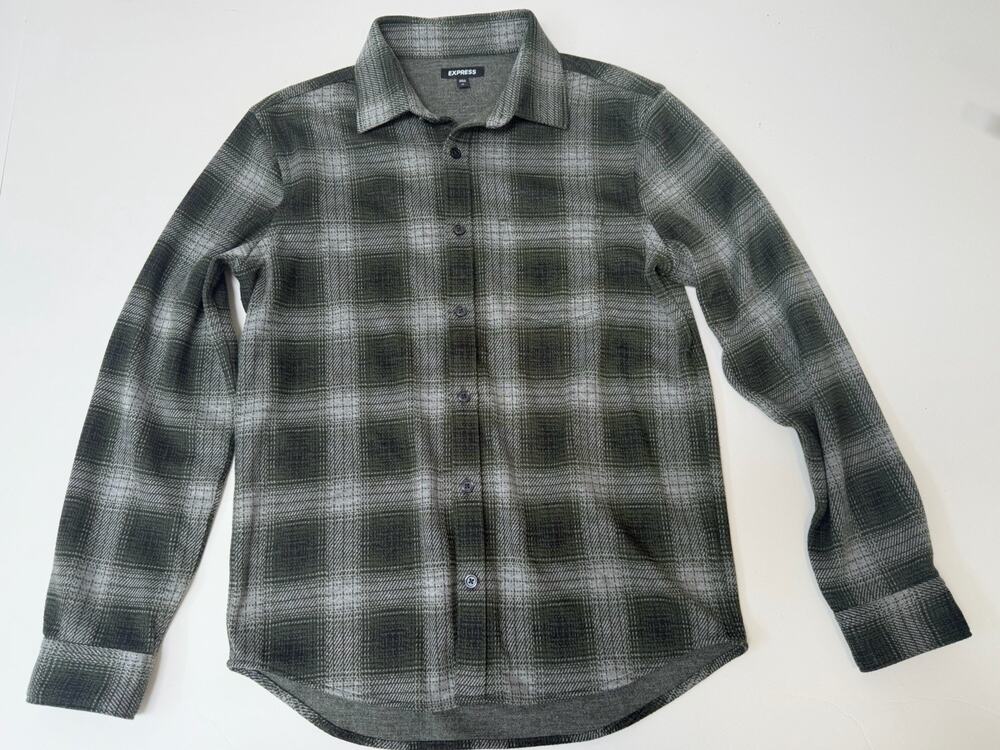 Men’s Size Medium Contemporary Express For Green Button-Down